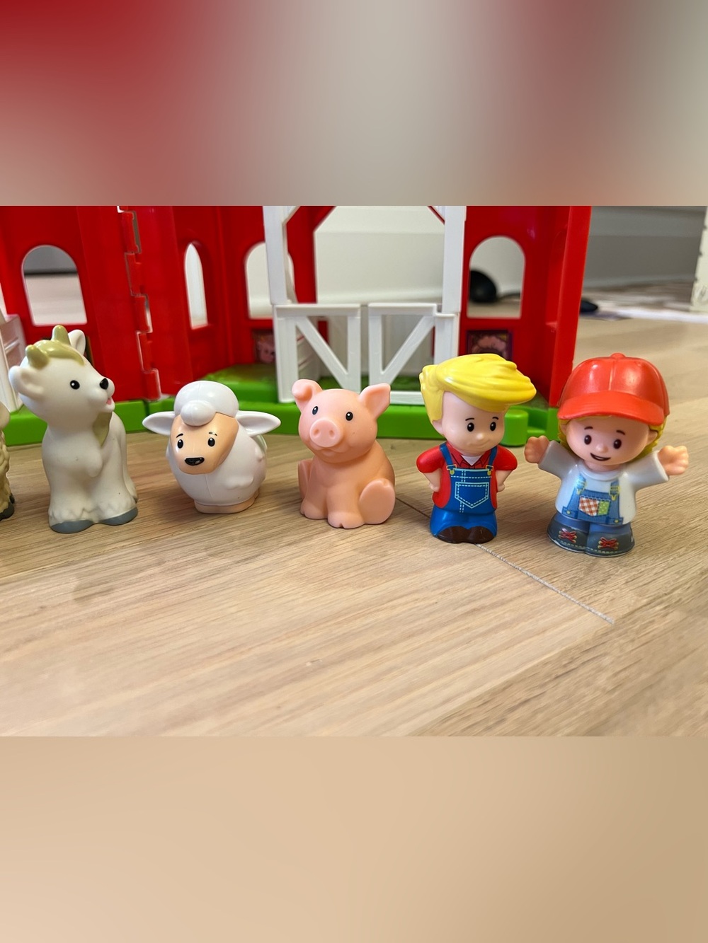 Fisher Price Little People Farm Set - Picture 2 of 12